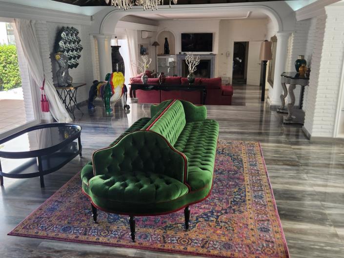 Image No.20-8 Bed Villa for sale