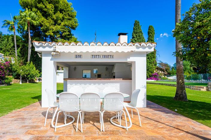 Image No.56-8 Bed Villa for sale