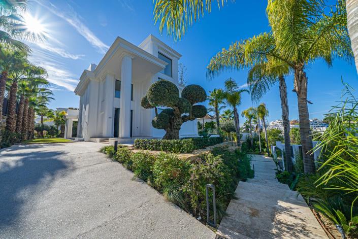 Image No.4-5 Bed Villa for sale