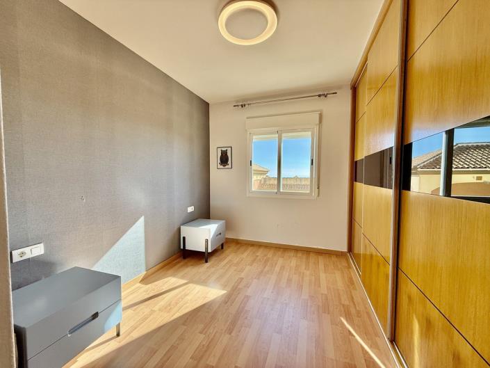 Image No.9-2 Bed Apartment for sale