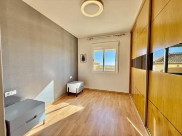 10-bb915d1cb19341576dcdc994b81ab9c5