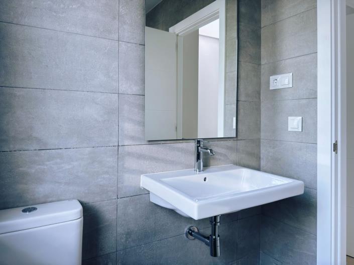 Image No.23-4 Bed Semi-Detached for sale