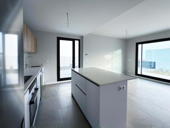 Image No.5-4 Bed Semi-Detached for sale