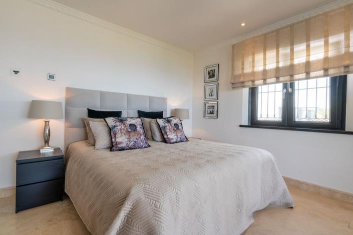 Image No.15-5 Bed Villa for sale