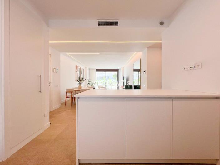 Image No.12-4 Bed Apartment for sale