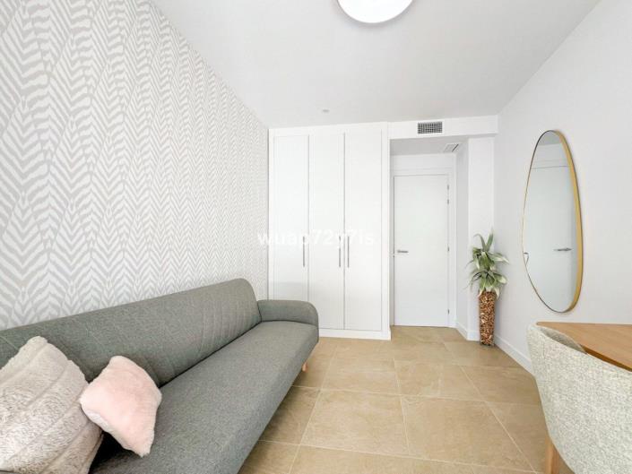 Image No.15-4 Bed Apartment for sale