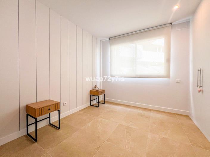 Image No.21-4 Bed Apartment for sale