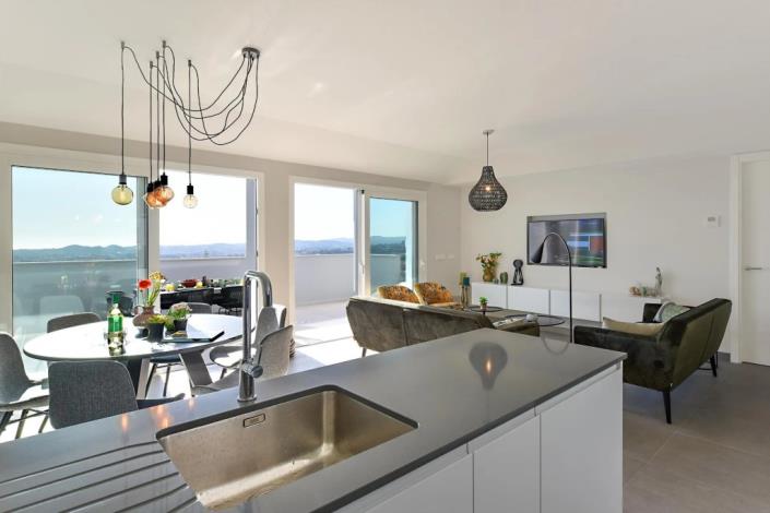 Image No.4-3 Bed Apartment for sale