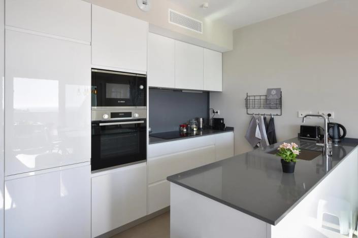 Image No.9-3 Bed Apartment for sale