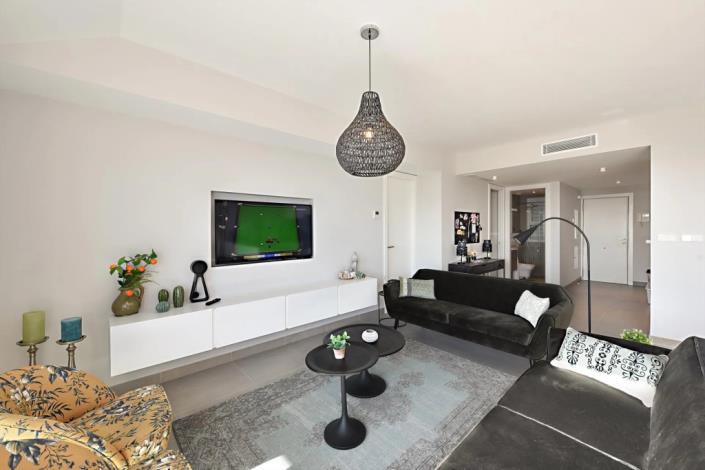 Image No.10-3 Bed Apartment for sale