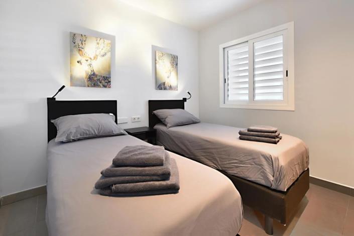 Image No.14-3 Bed Apartment for sale