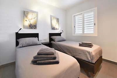 14-d70dc3102c00d7be0e872dfe1c1f86d7