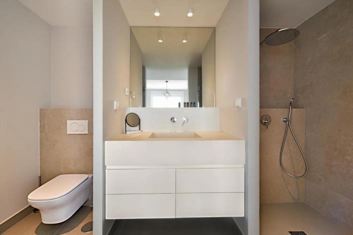 Image No.17-3 Bed Apartment for sale