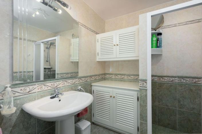 Image No.12-3 Bed Villa for sale