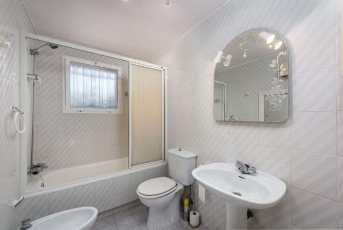 Image No.20-3 Bed Villa for sale