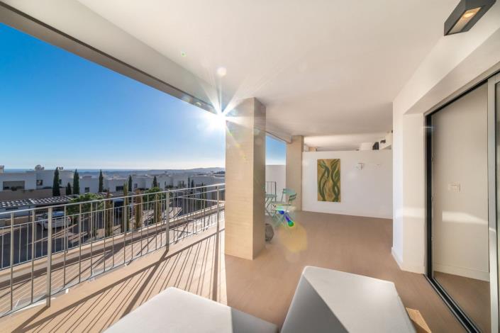 Image No.2-3 Bed Townhouse for sale