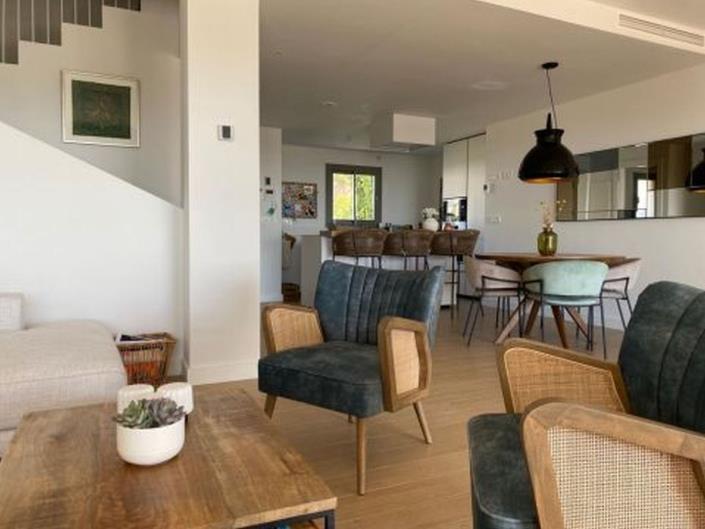 Image No.4-3 Bed Townhouse for sale