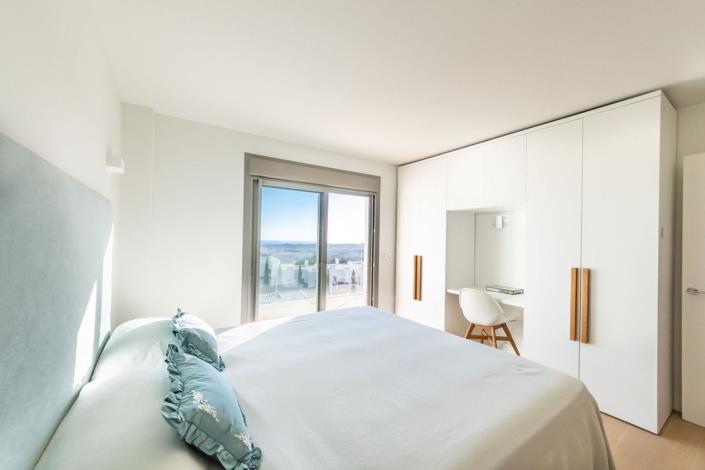 Image No.5-3 Bed Townhouse for sale