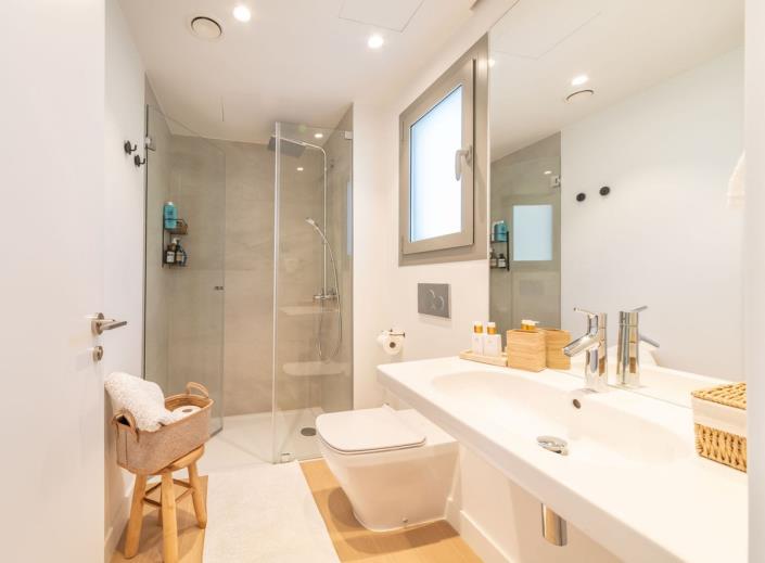 Image No.10-3 Bed Townhouse for sale