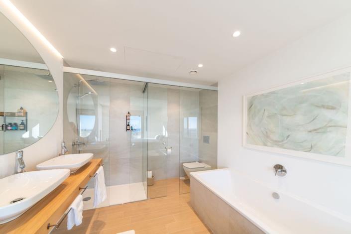 Image No.15-3 Bed Townhouse for sale