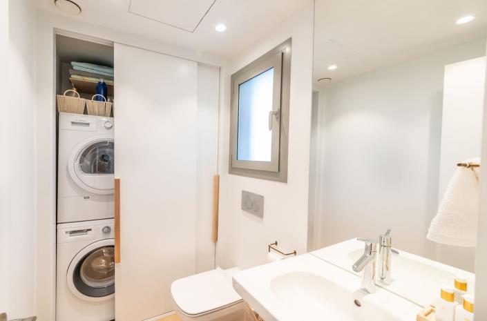 Image No.24-3 Bed Townhouse for sale