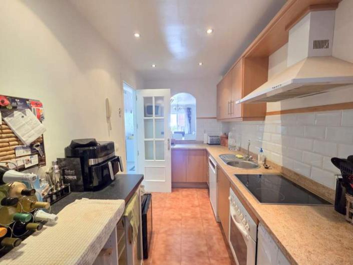 Image No.8-2 Bed Apartment for sale