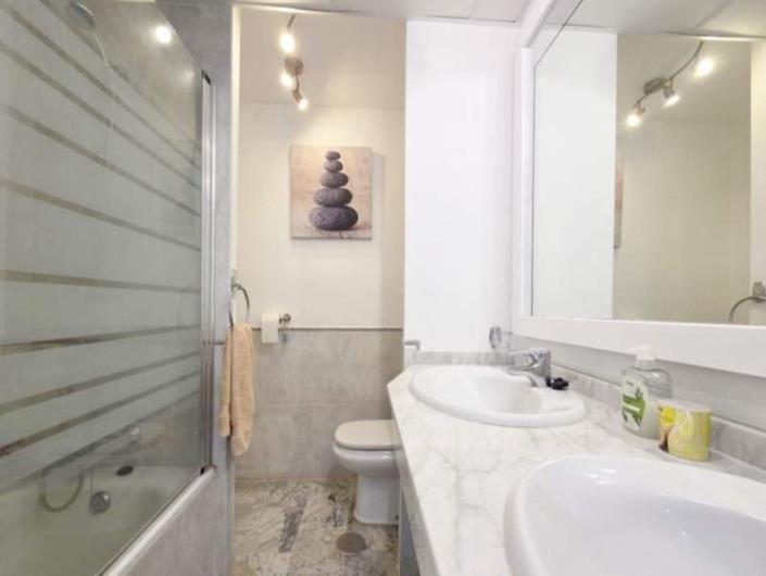 Image No.15-2 Bed Apartment for sale