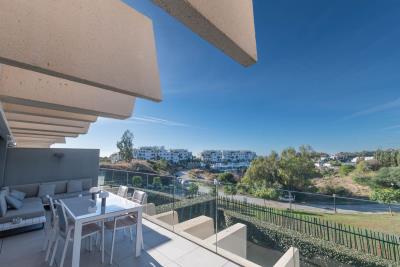 2-5bd7b9d04b45e33852eaf0ec6670150d