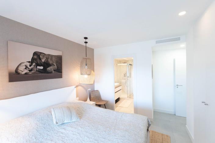 Image No.11-2 Bed Apartment for sale