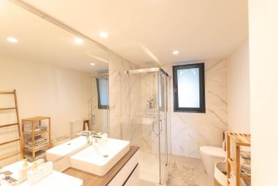 12-53013098fcab6c38b1379cd33298e050