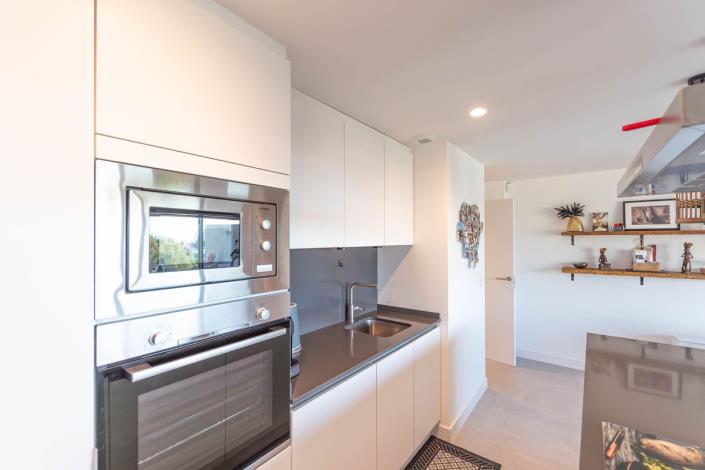 Image No.21-2 Bed Apartment for sale