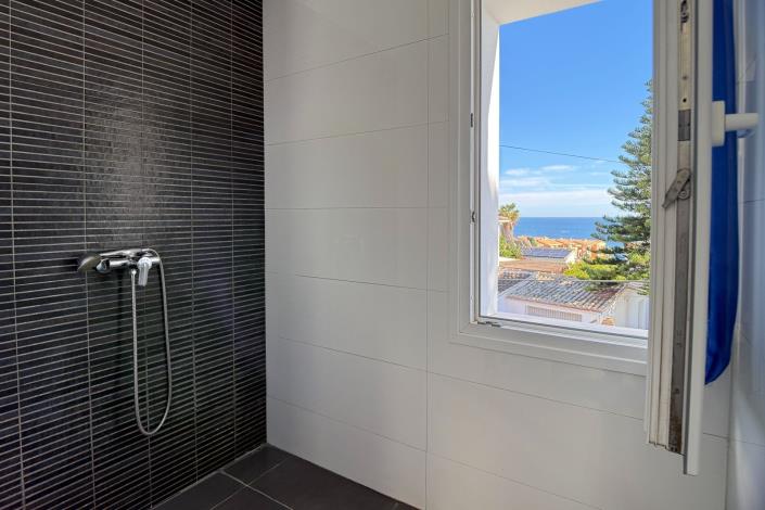 Image No.23-3 Bed Villa for sale