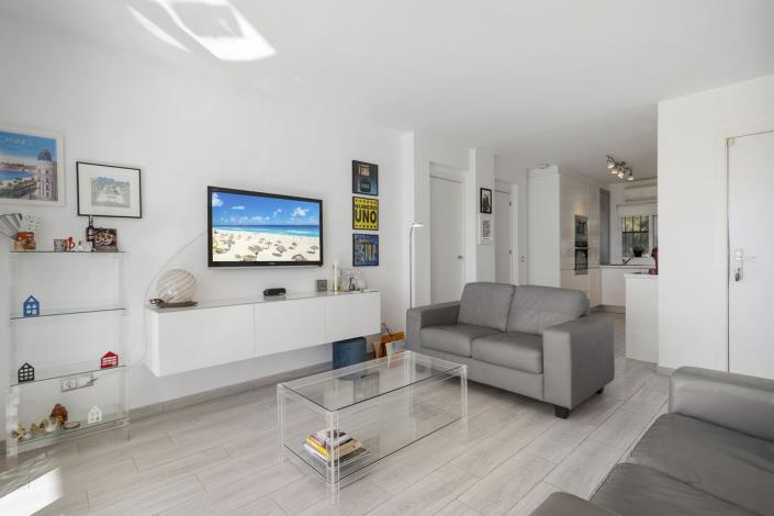 Image No.8-2 Bed Apartment for sale