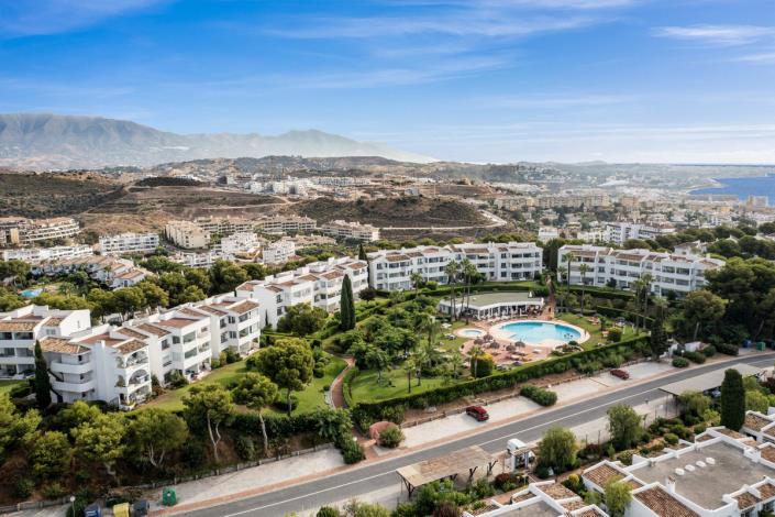 Image No.21-2 Bed Apartment for sale