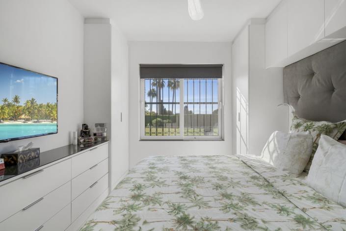 Image No.31-2 Bed Apartment for sale