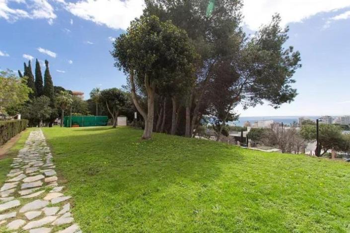 Image No.19-Studio for sale