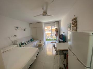 10-bb915d1cb19341576dcdc994b81ab9c5