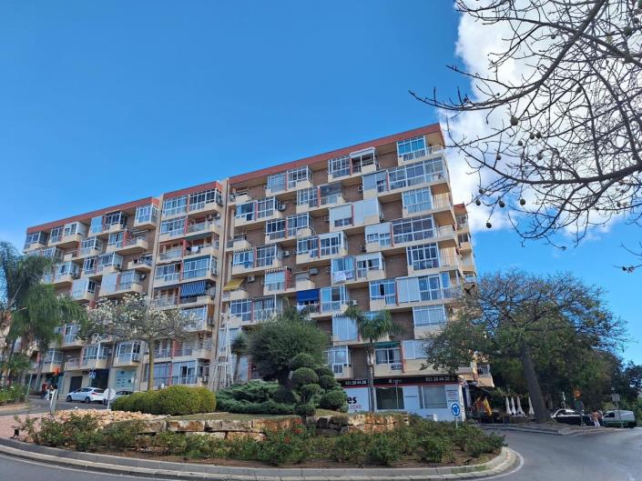 Image No.22-Studio for sale