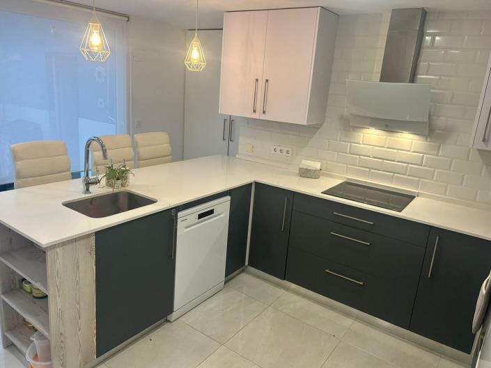 Image No.9-3 Bed Townhouse for sale