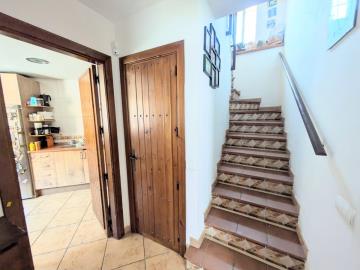 8-e64a9055bba3e77ac8aca3b893cdf826