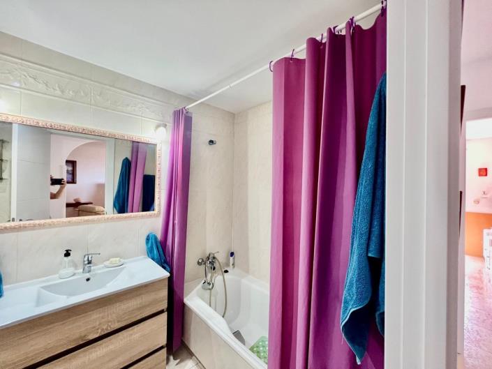 Image No.18-4 Bed Penthouse for sale