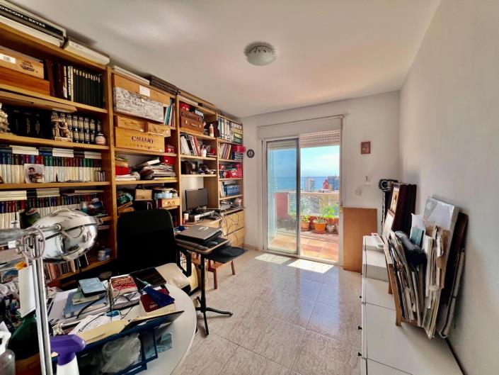 Image No.21-4 Bed Penthouse for sale