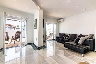 8-e64a9055bba3e77ac8aca3b893cdf826