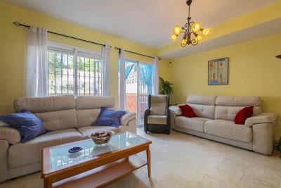 11-20939a0134ad724a8cb2a801094d15a4