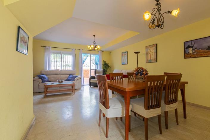 Image No.12-Maison de ville de 6 chambres à vendre à Marbella