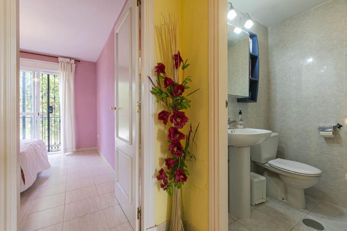 Image No.18-Maison de ville de 6 chambres à vendre à Marbella