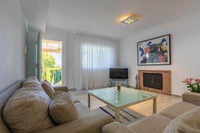 4-c23c0f86247804fa50226aecd8b0b2c8