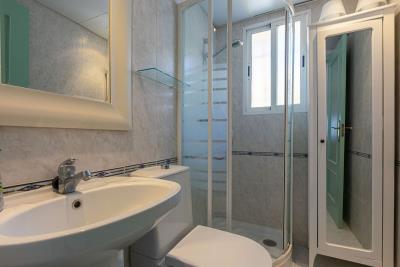 11-20939a0134ad724a8cb2a801094d15a4