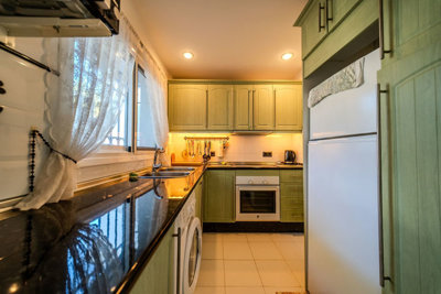 13-5fd73dea700db77384c091ca9818b1a9