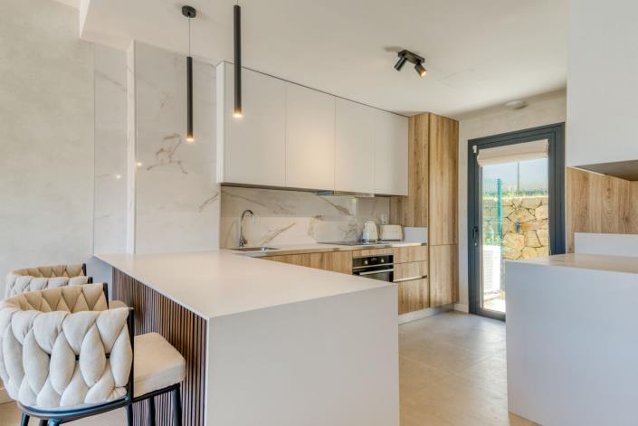 Image No.4-3 Bed Townhouse for sale